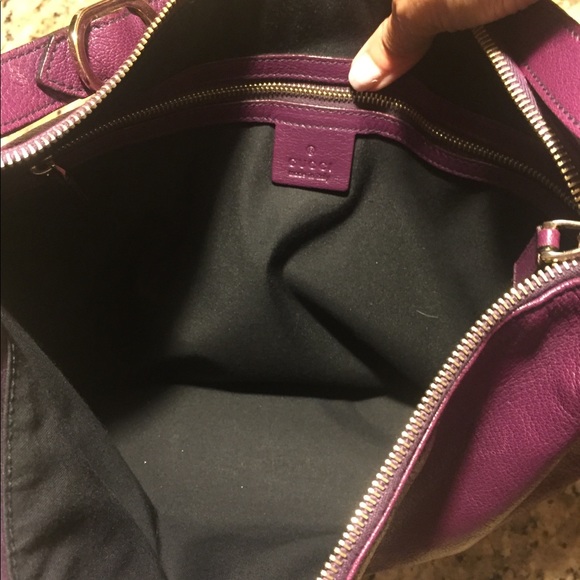 Gucci Purple Shoulder Bag with Gold Logo - Picture 5 of 8